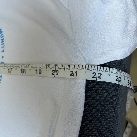 🛍️ Viki + Soompi Tee - Picture 4 of 5